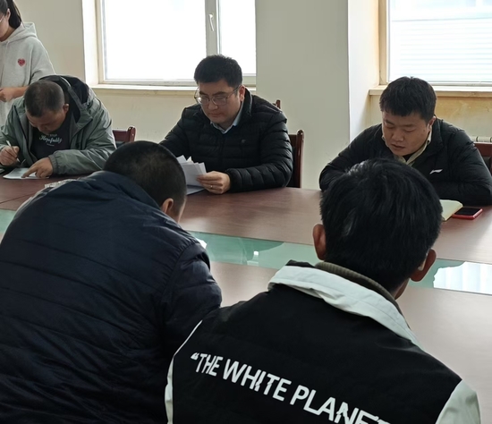 劉總3月27日天祝項(xiàng)目檢查工作 (4).jpg